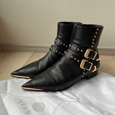 【Excellent condition】VERSACE pointed ankle boots. - image 1