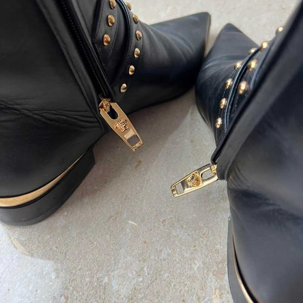 【Excellent condition】VERSACE pointed ankle boots. - image 6