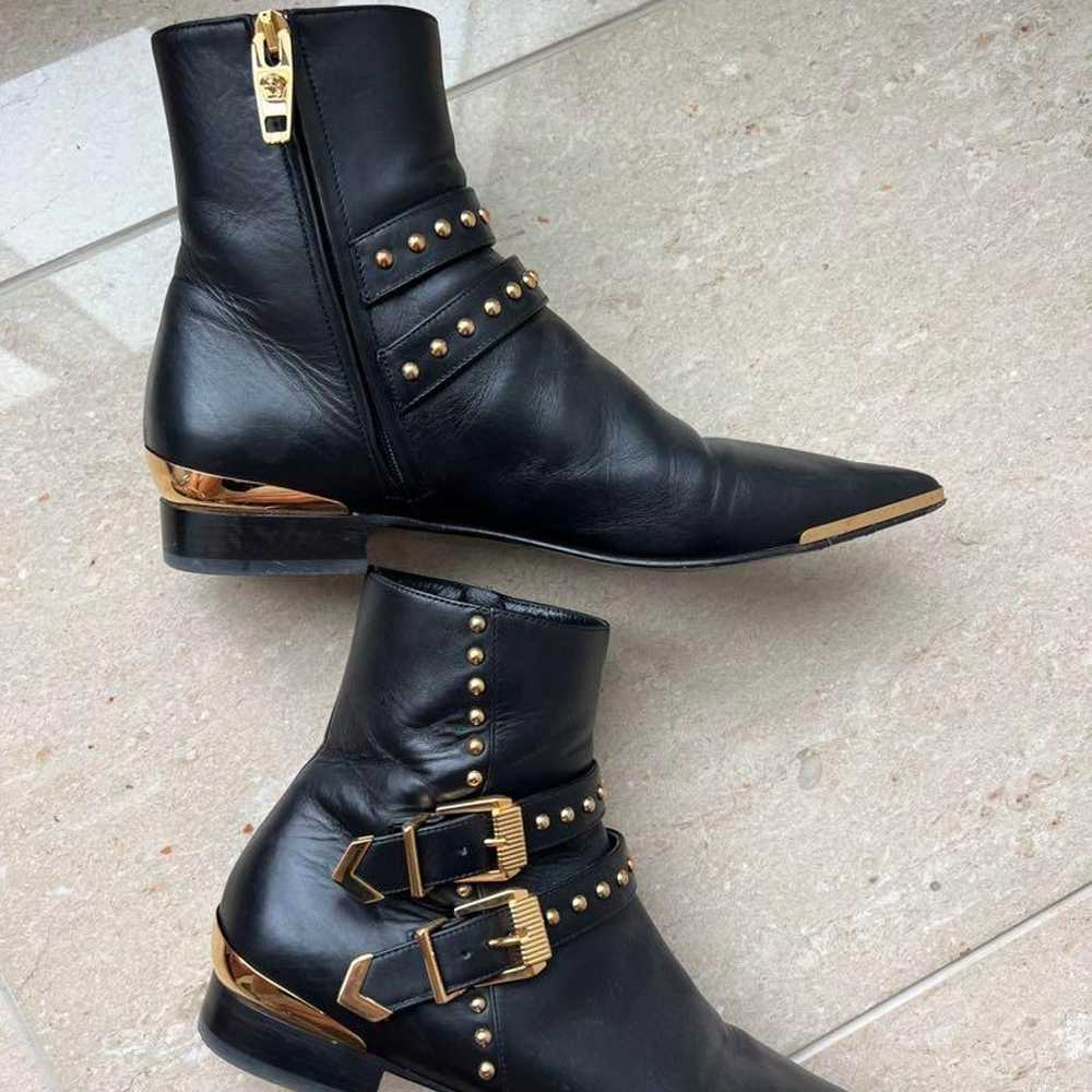 【Excellent condition】VERSACE pointed ankle boots. - image 8