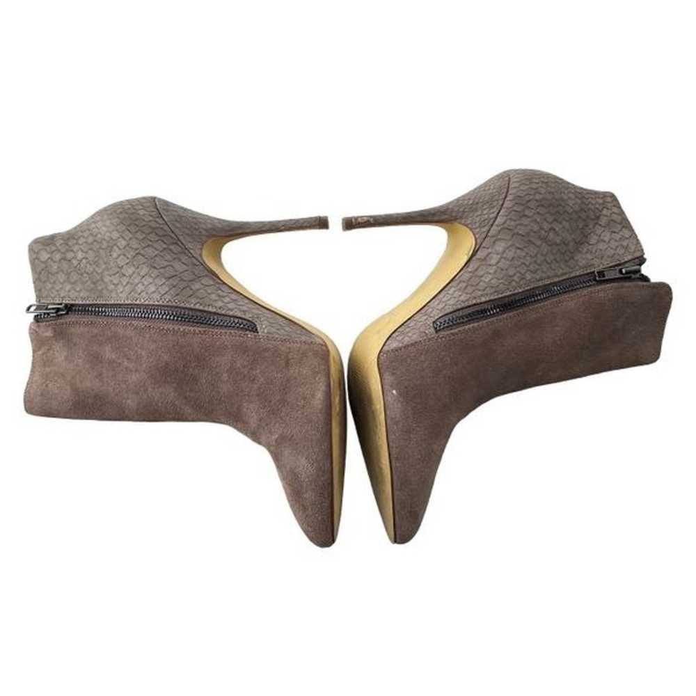 Steve Madden Dace Taupe Suede Ankle Booties Size … - image 8