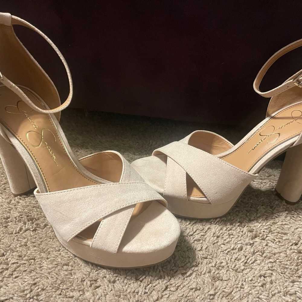 Jessica Simpson microsuede beige heels size 7 - image 5