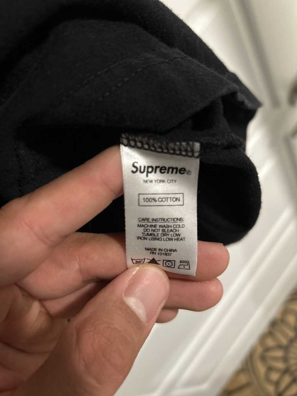 Supreme Small Box Logo Tee - image 4