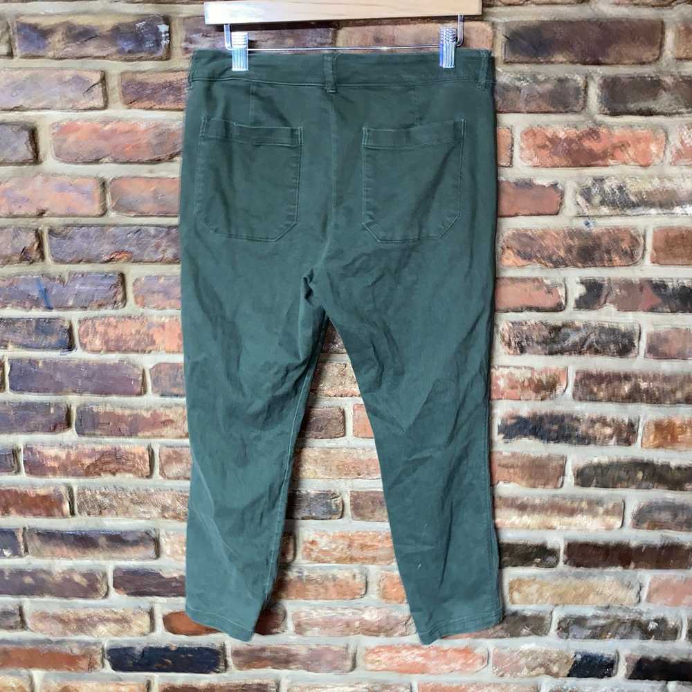 Old Navy Old Navy Pine Green Pixie Slim Fit Cropp… - image 4