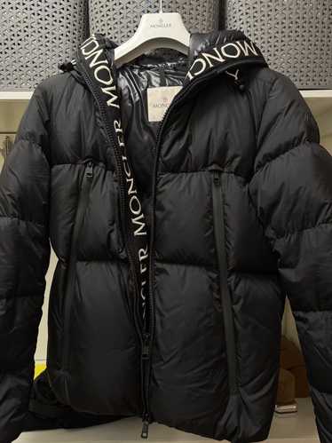 Moncler Black Montcla Short Down Jacket