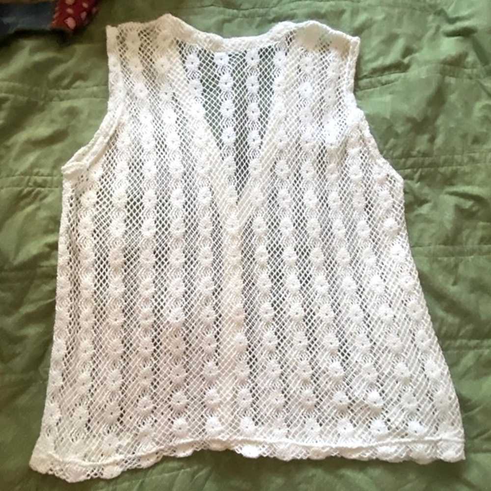 Vintage White Crochet Sleeveless Button-Down Vest… - image 2