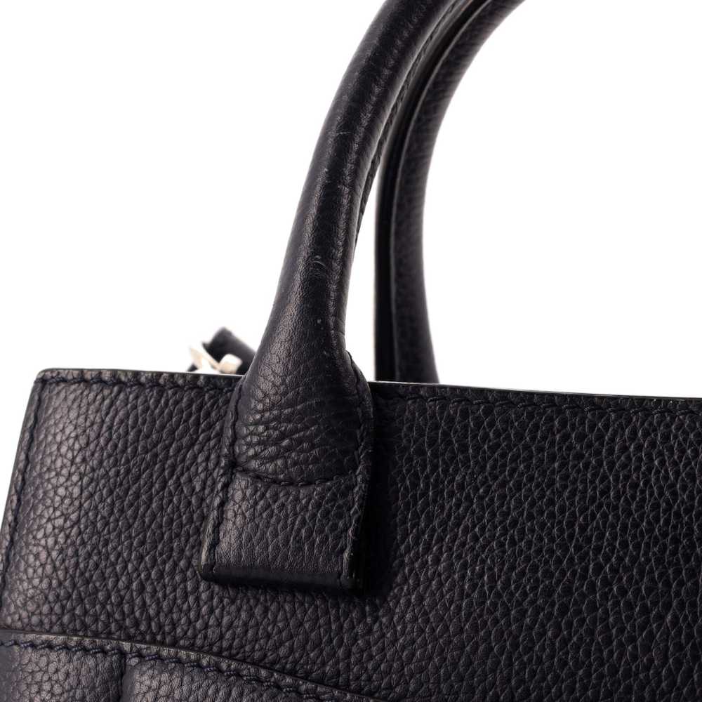 CHANEL Neo Executive Tote Grained Calfskin Mini - image 5