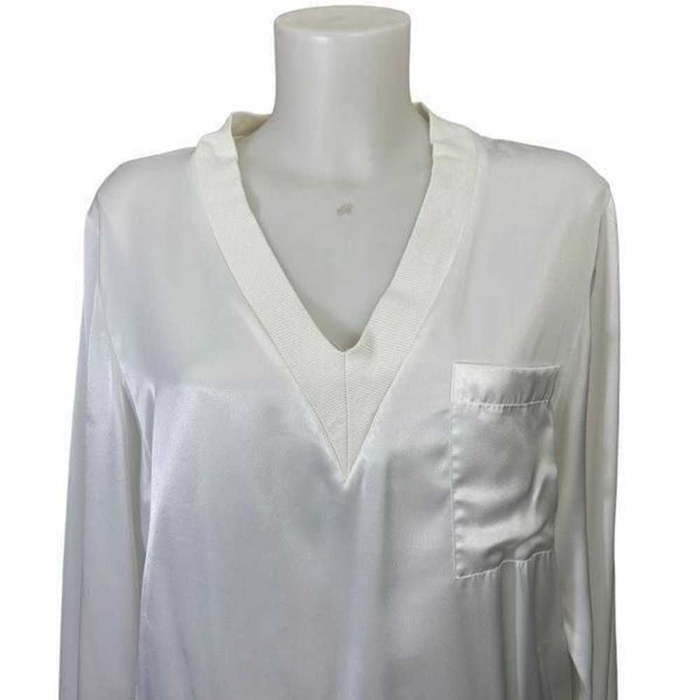 OLEG CASSINI Vintage White Satin V neck Ribbed Tr… - image 2