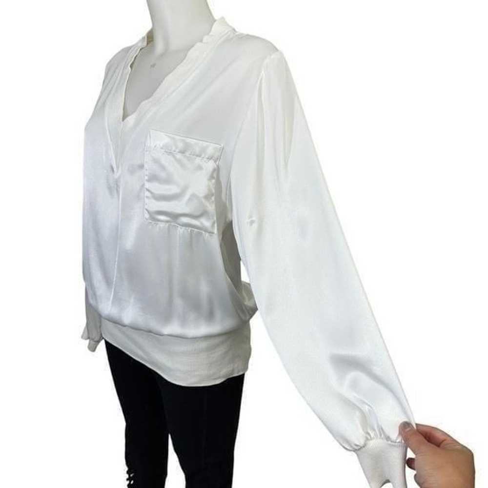 OLEG CASSINI Vintage White Satin V neck Ribbed Tr… - image 3