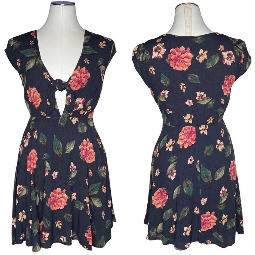 Lulus Gables Floral Print Tie-Front Skater Dress - image 10