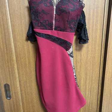 Fitted red dress with lace - Dazzy Store.