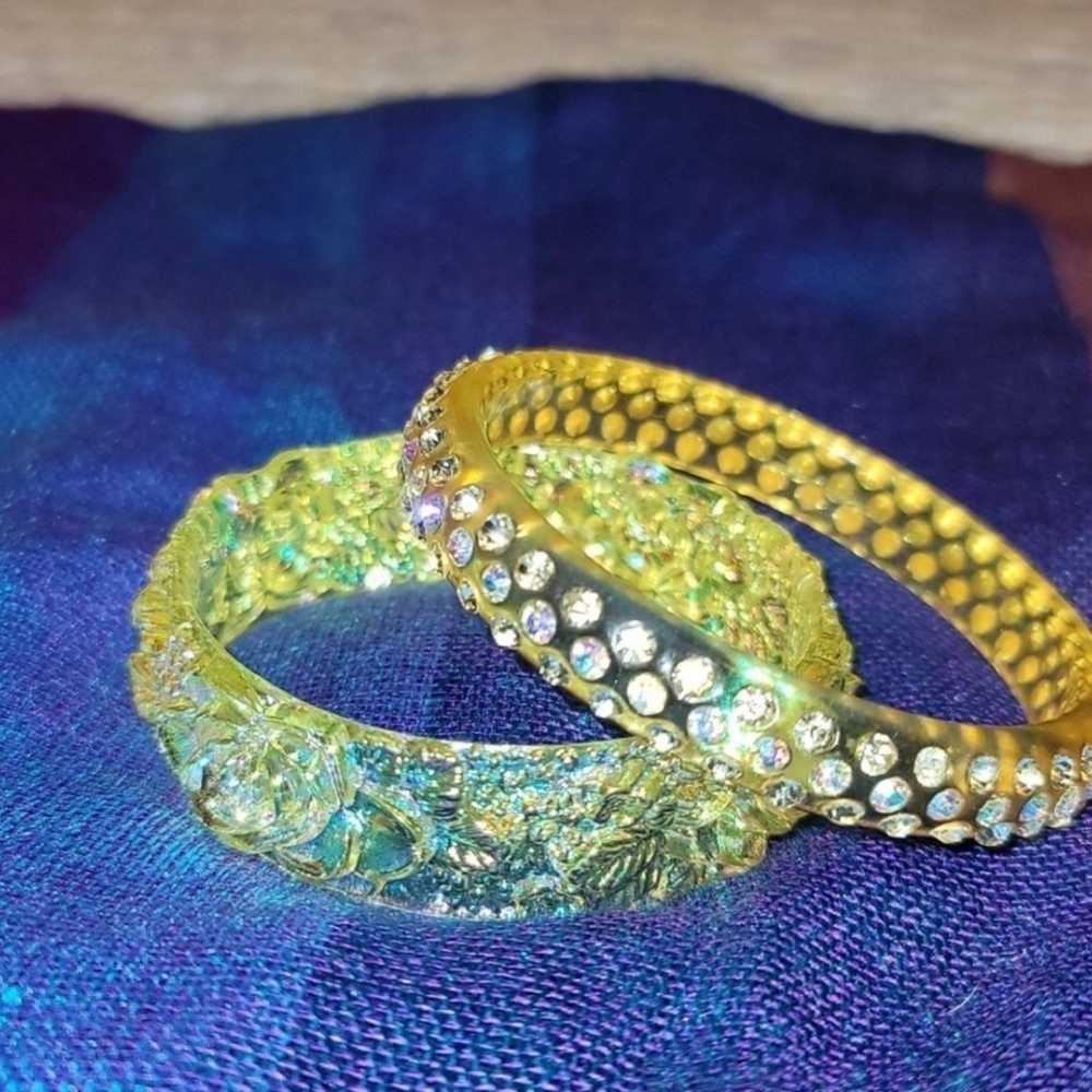 Carved Floral & Crystal Lucite Bangle Bracelets ¤ - image 2