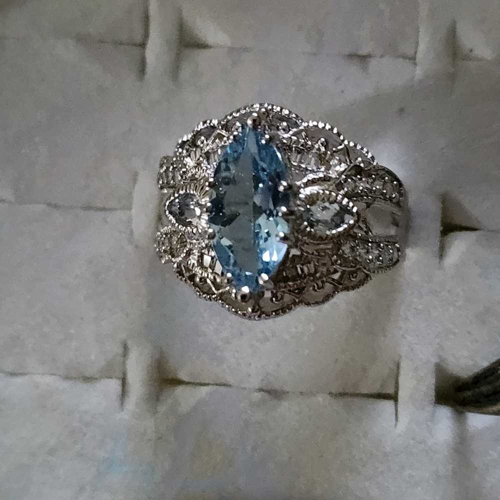 Stunning sterling silver blue topaz ring - image 5