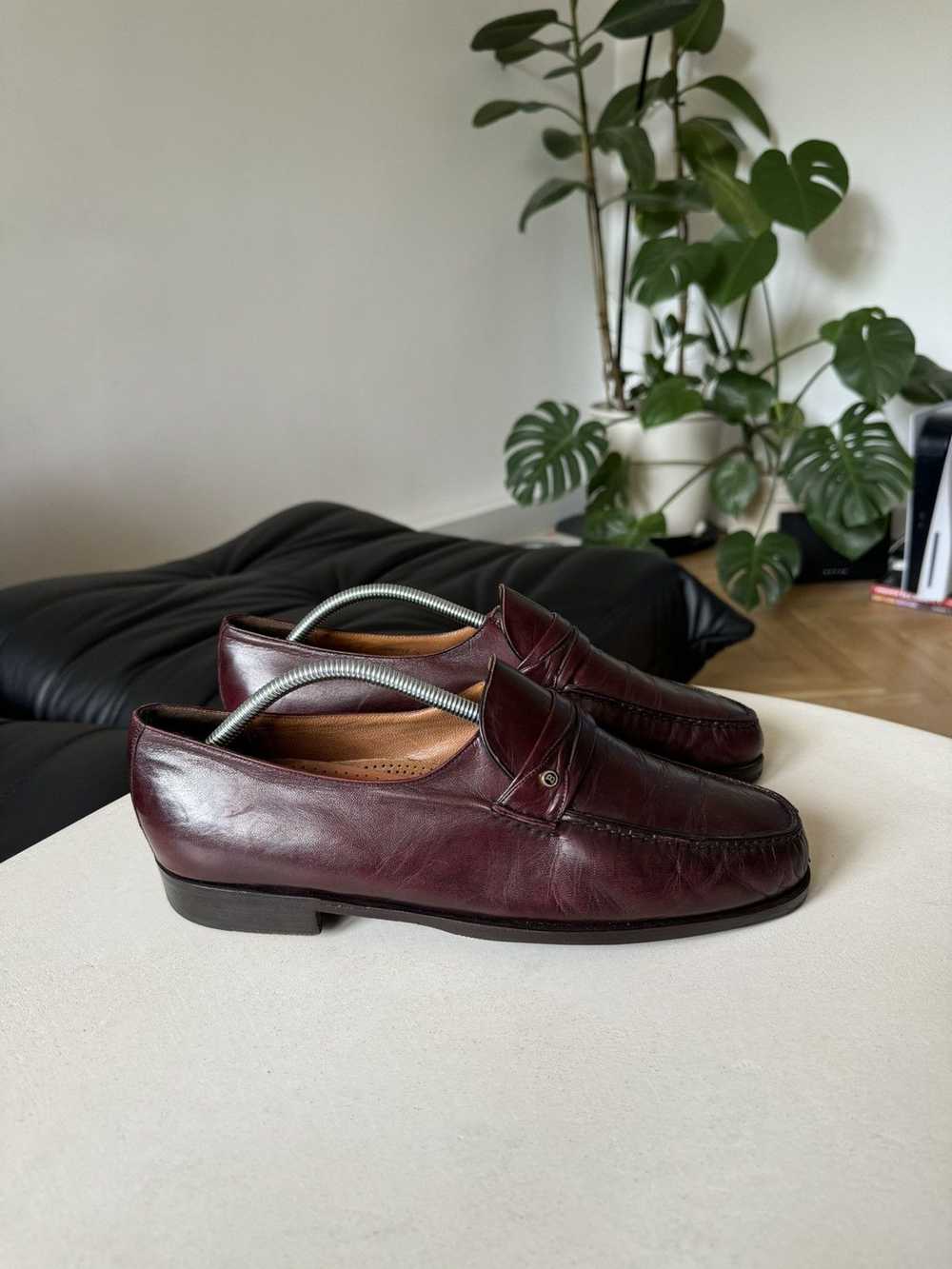 BALLY Maroon Classic Penny Loafers Leather High Q… - image 3