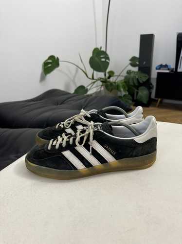 2011 Adidas Gazelle Indoor Black Low Hype Sneakers