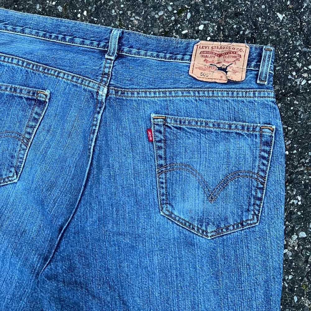 Vintage Y2K Levi’s denim jean shorts jorts - image 2