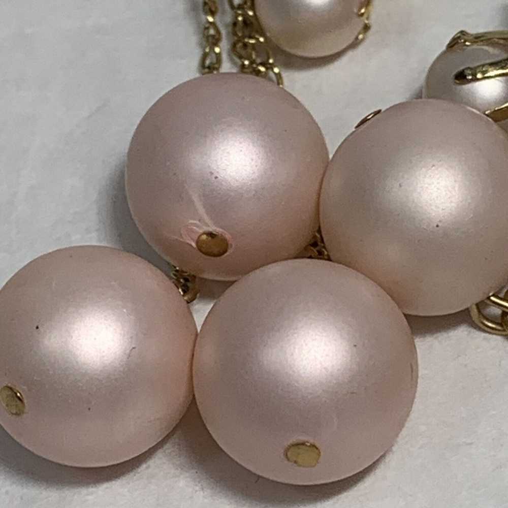 VINTAGE Pink Dangle Bead Ball Earrings Gold Tone … - image 2