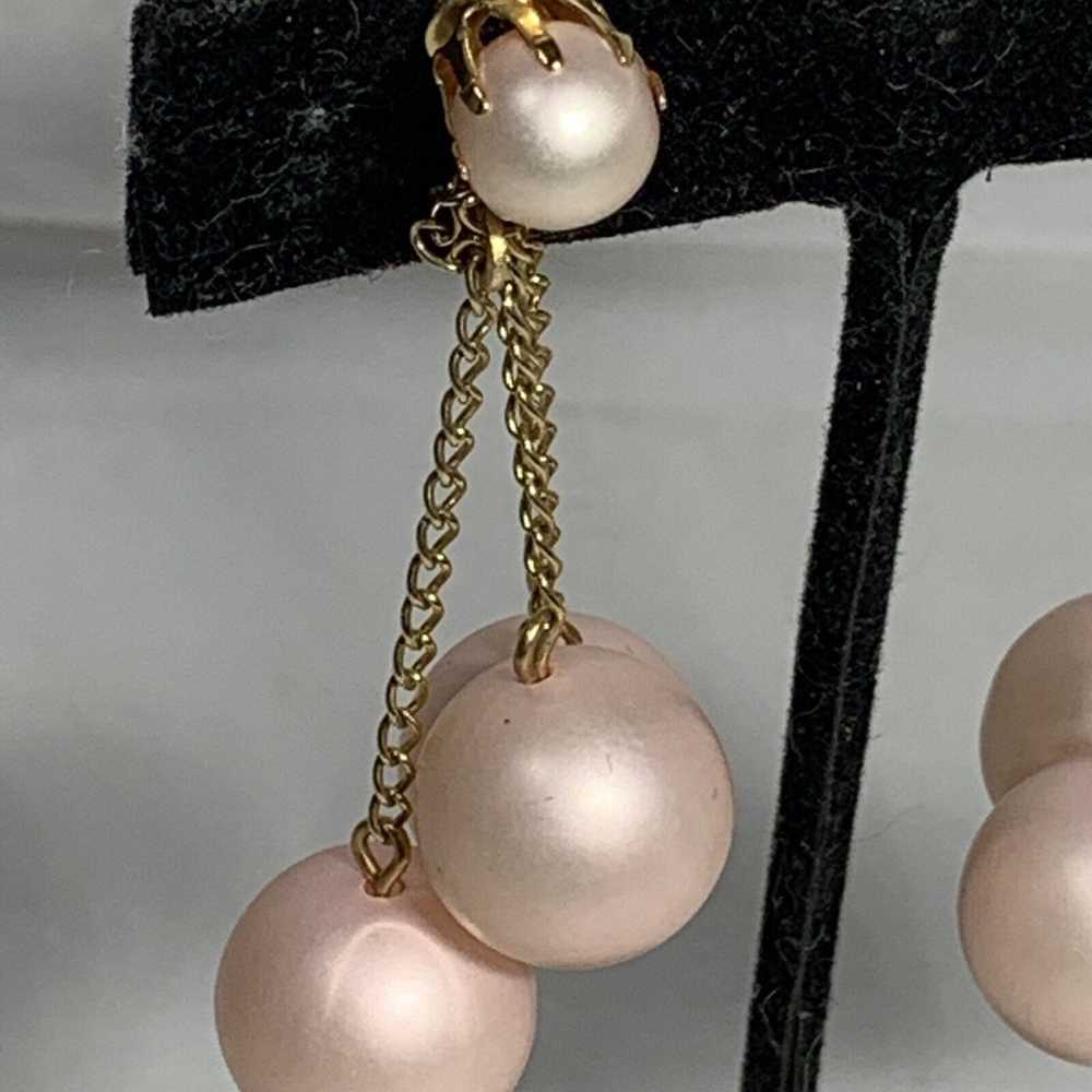 VINTAGE Pink Dangle Bead Ball Earrings Gold Tone … - image 3