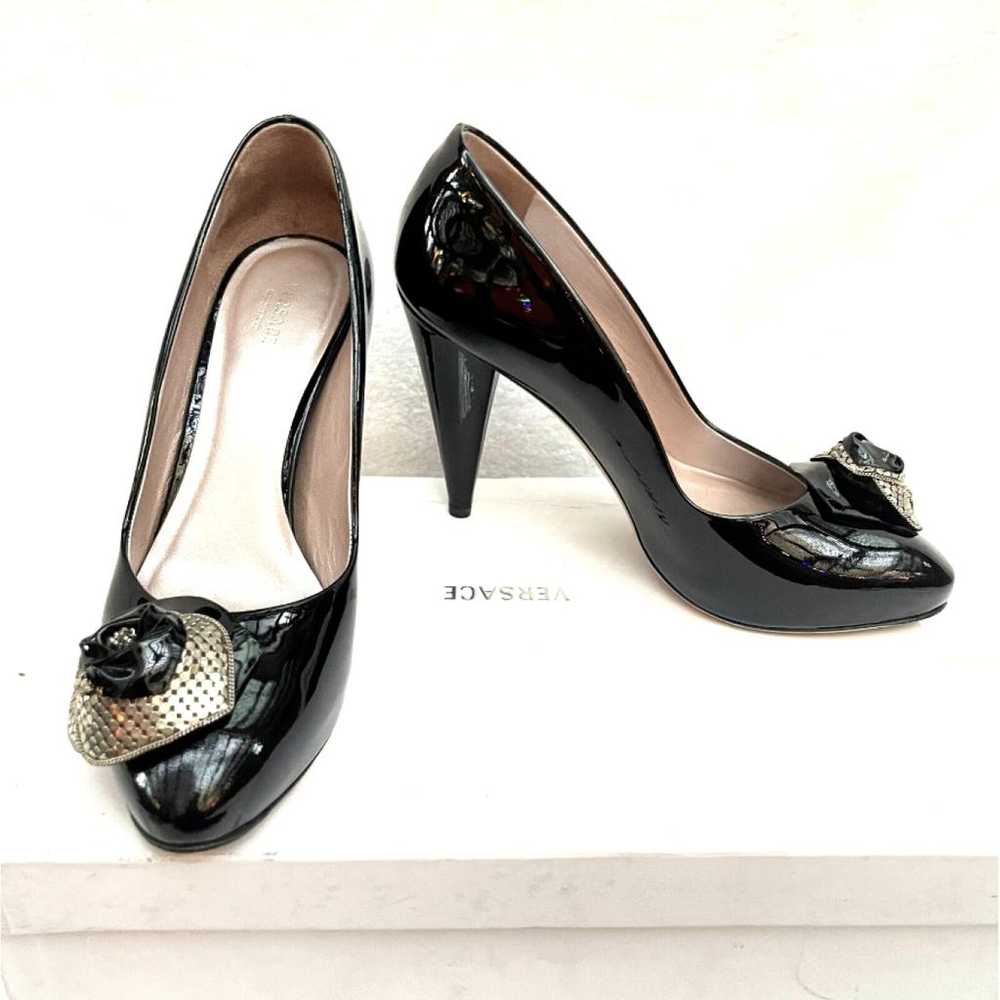 Versace Patent leather heels - image 10