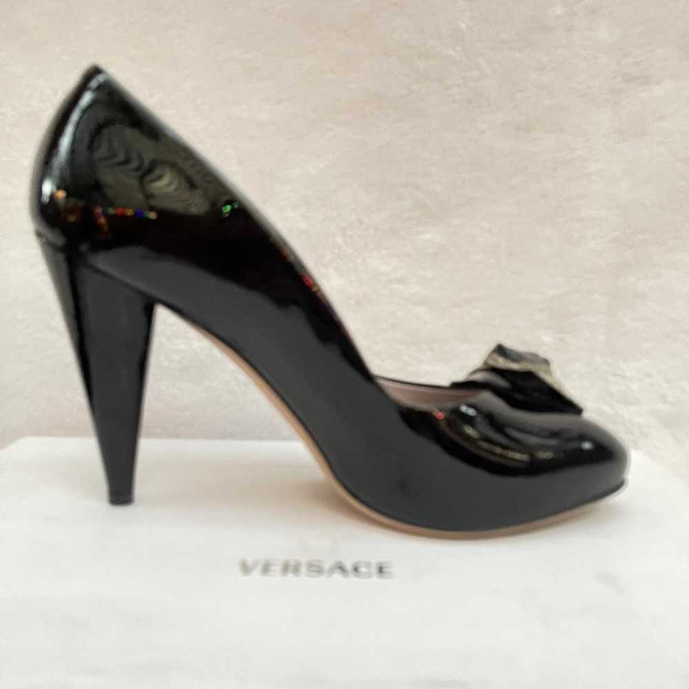 Versace Patent leather heels - image 7