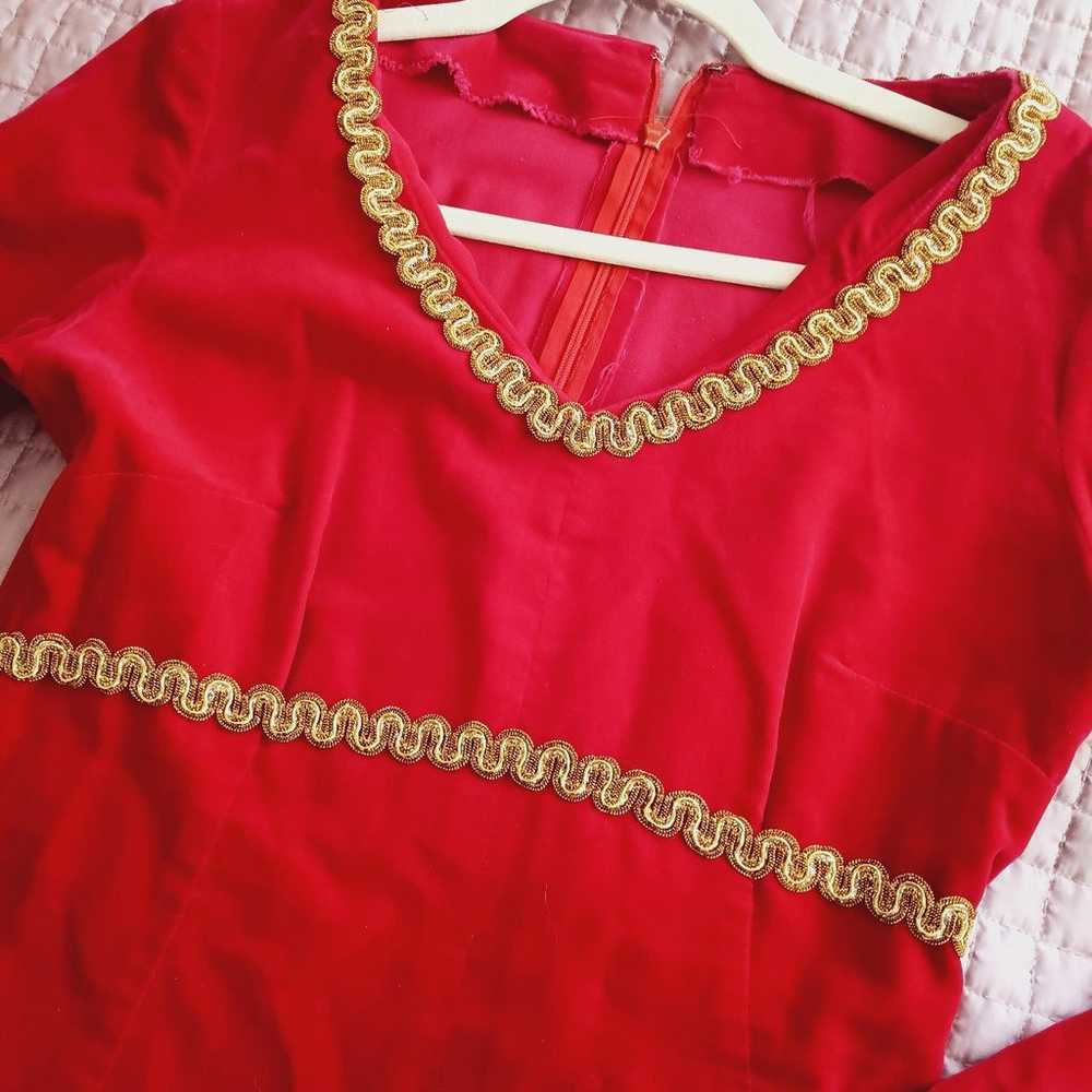 Vintage Red Velvet Dress Gold Trim Regent Hollywo… - image 6