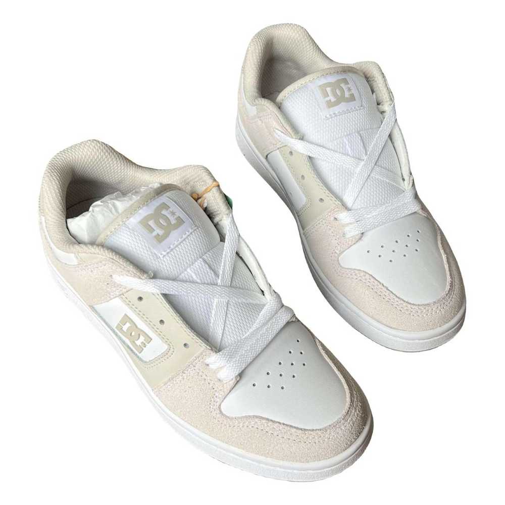 DC Shoes Trainers - image 1