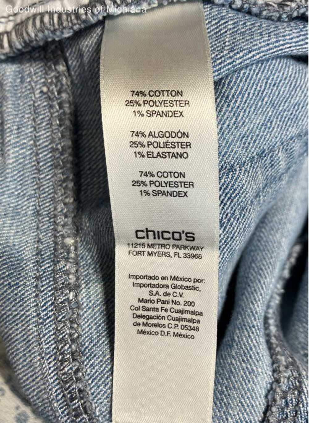 Women's Chico's Jeans size 0.5 - image 4