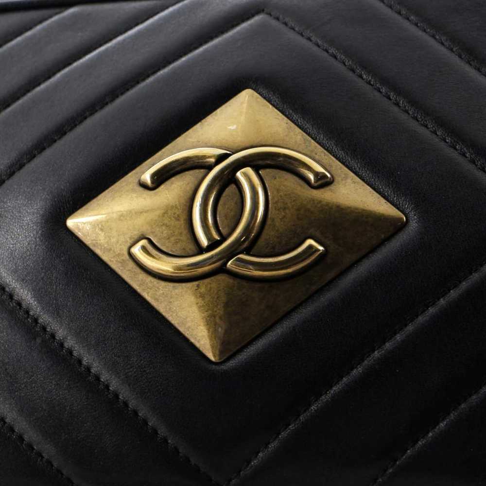 Chanel Leather crossbody bag - image 6