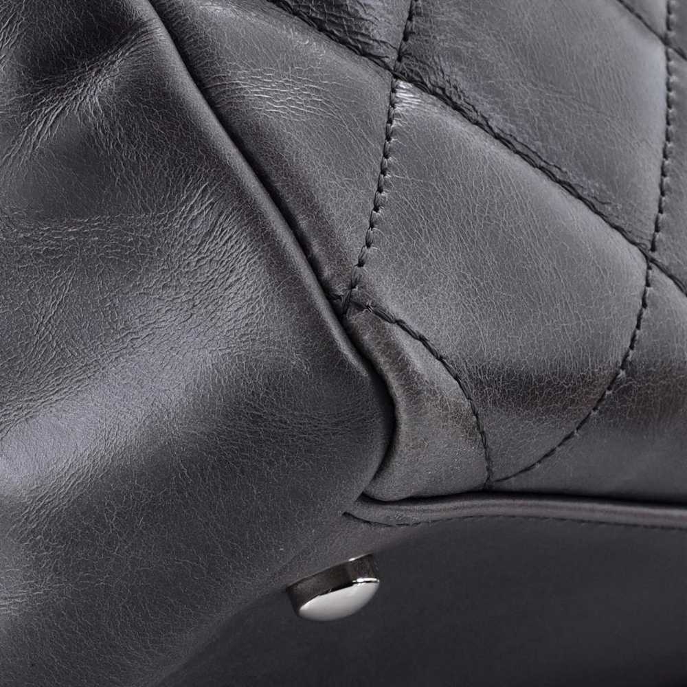 Chanel Leather handbag - image 7