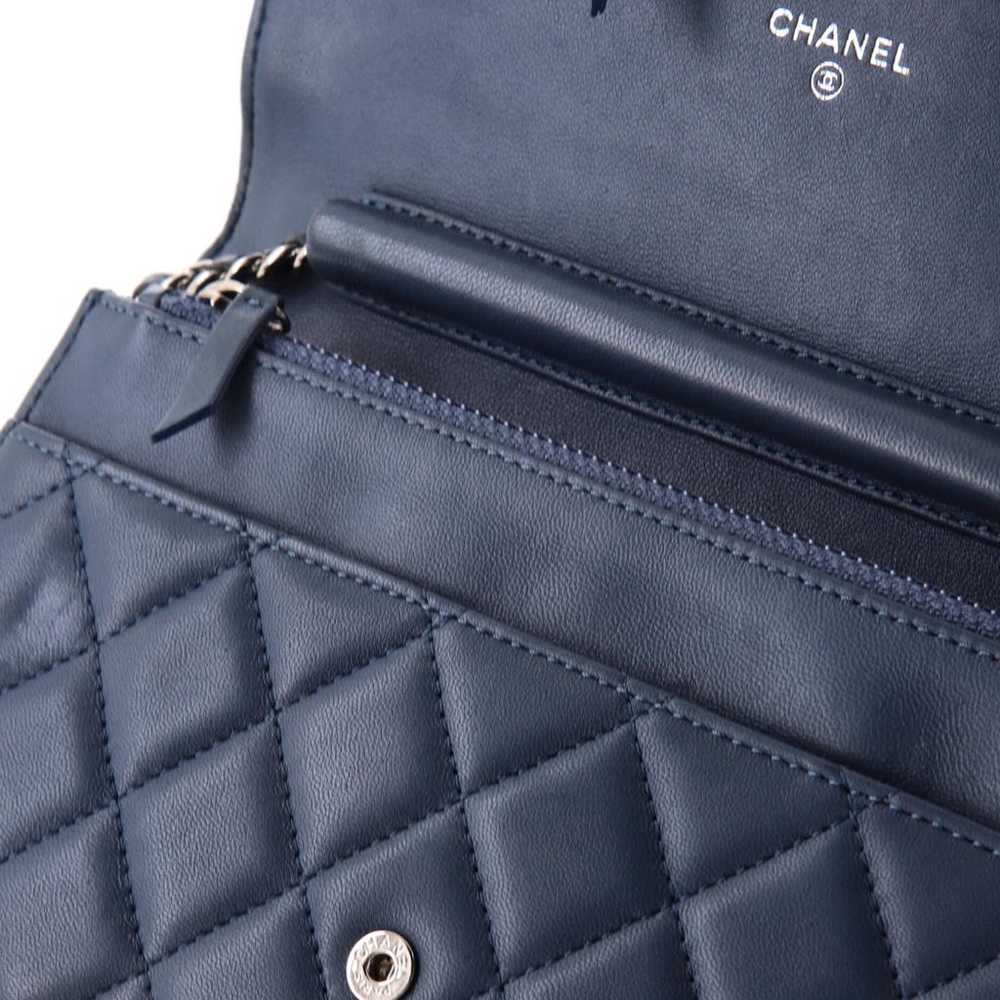 Chanel Leather crossbody bag - image 7