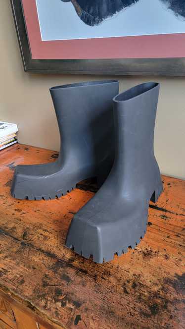 Balenciaga Balenciaga Trooper Boots - image 1