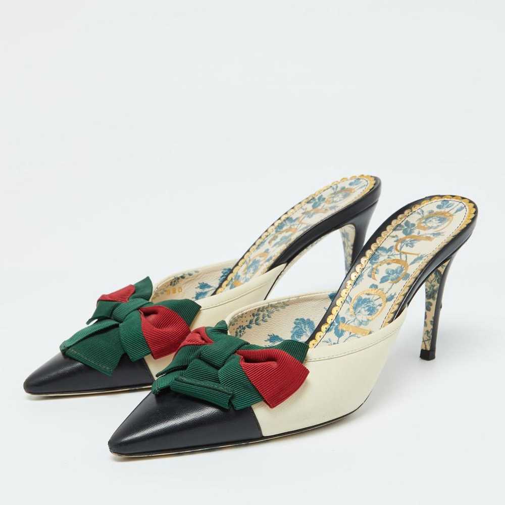 Gucci Patent leather sandal - image 2