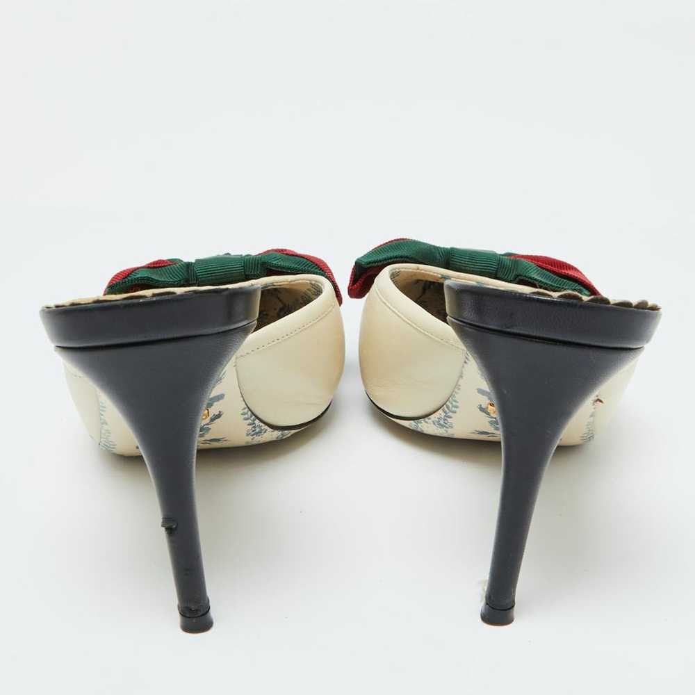 Gucci Patent leather sandal - image 4