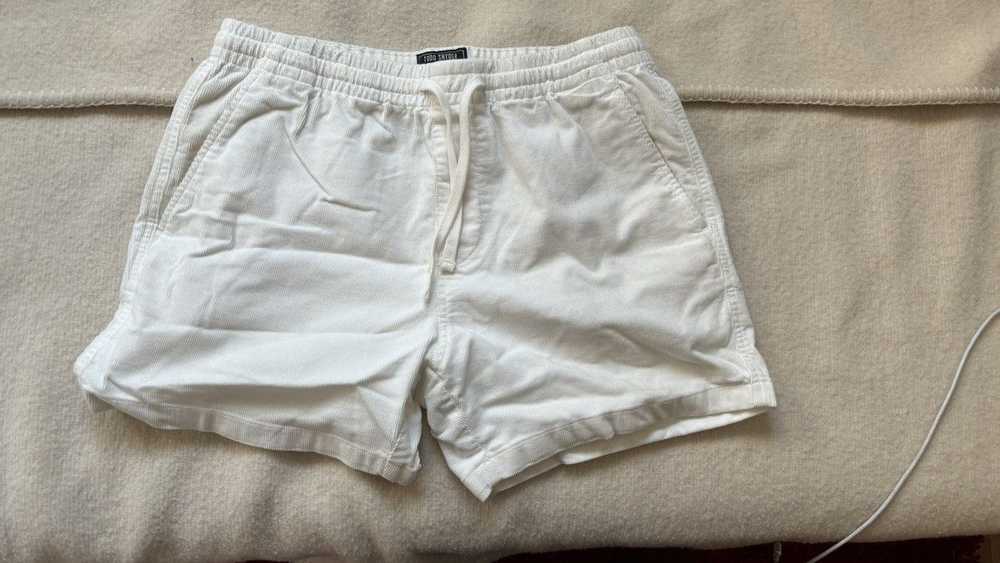 Todd Snyder White corduroy shorts - image 1