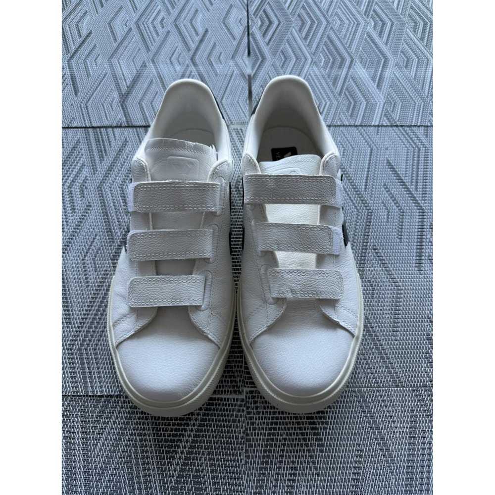 Veja Leather low trainers - image 2