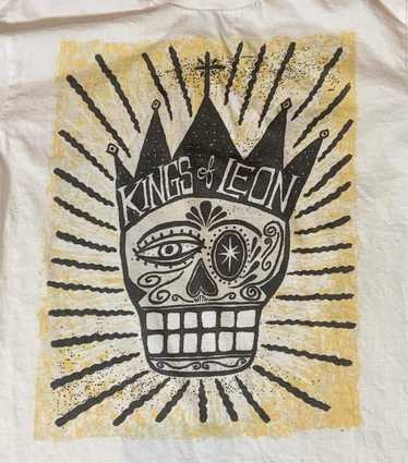 Designer Kings of Leon medium graphic preowned T-s