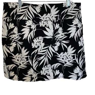 Other Skort by S C & Co black and white floral pat