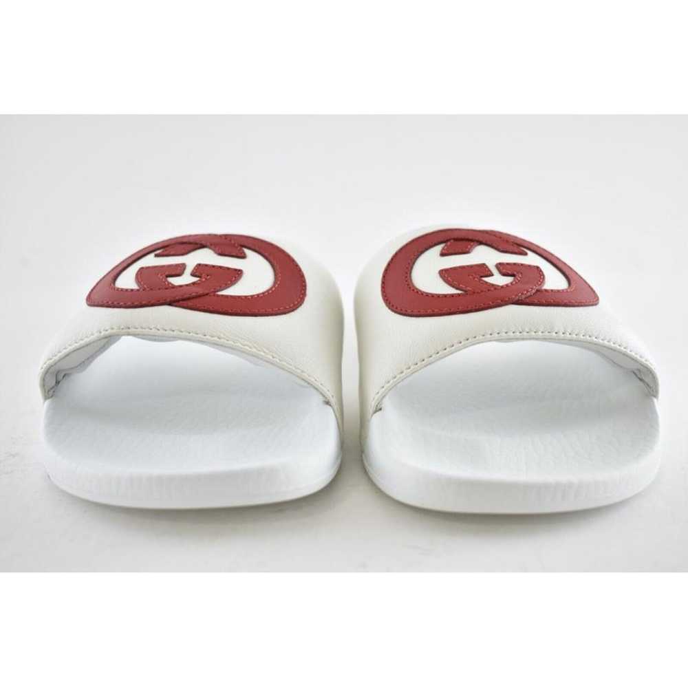 Gucci Leather flip flops - image 6