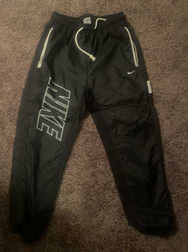 Nike Nike thermafit joggers