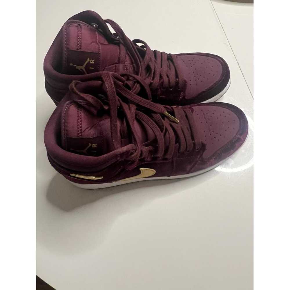 Jordan Air Jordan 1 velvet trainers - image 5