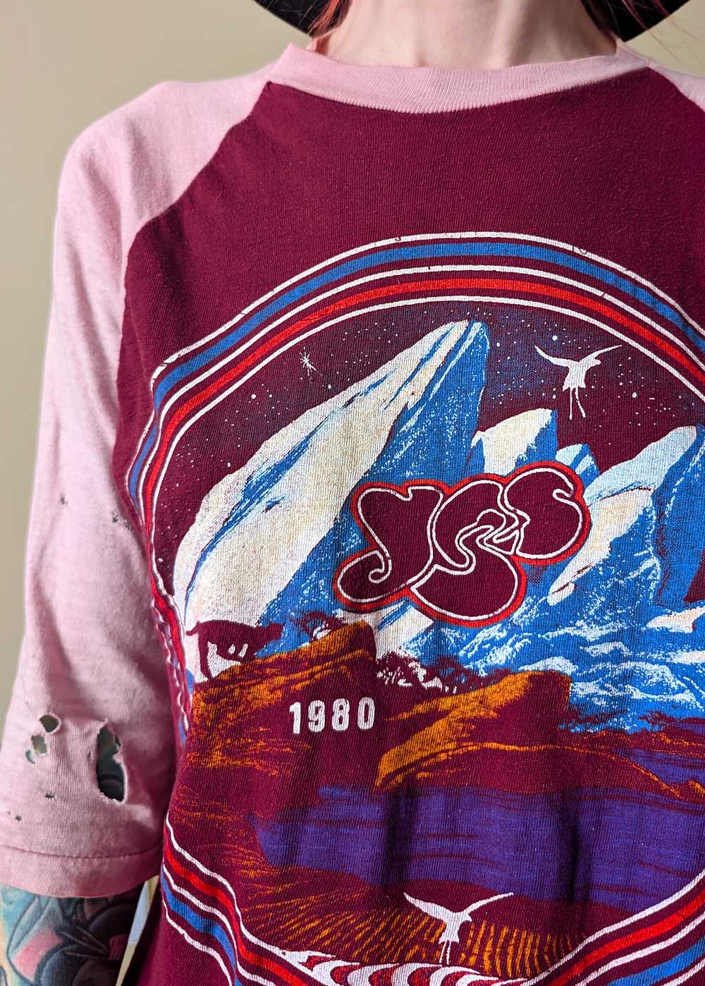 Vintage Yes Live Tour 1980 Raglan Tee - image 4