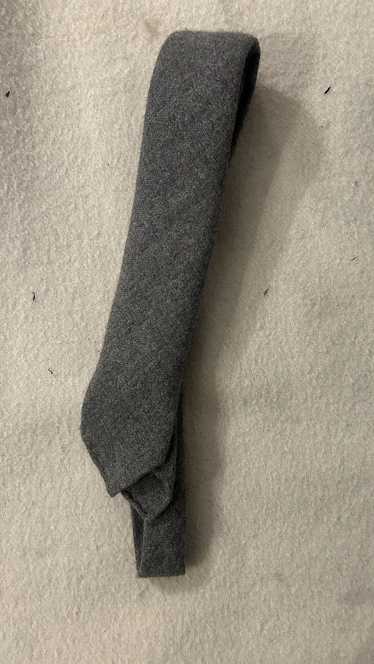 Drakes Drake’s Grey Cashmere tie