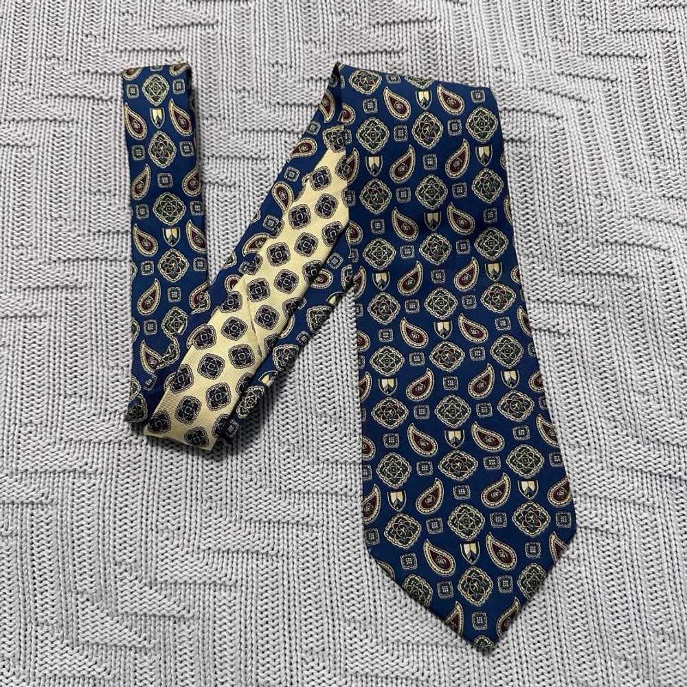 Vintage Tommy Hilfiger navy paisley silk tie - image 1