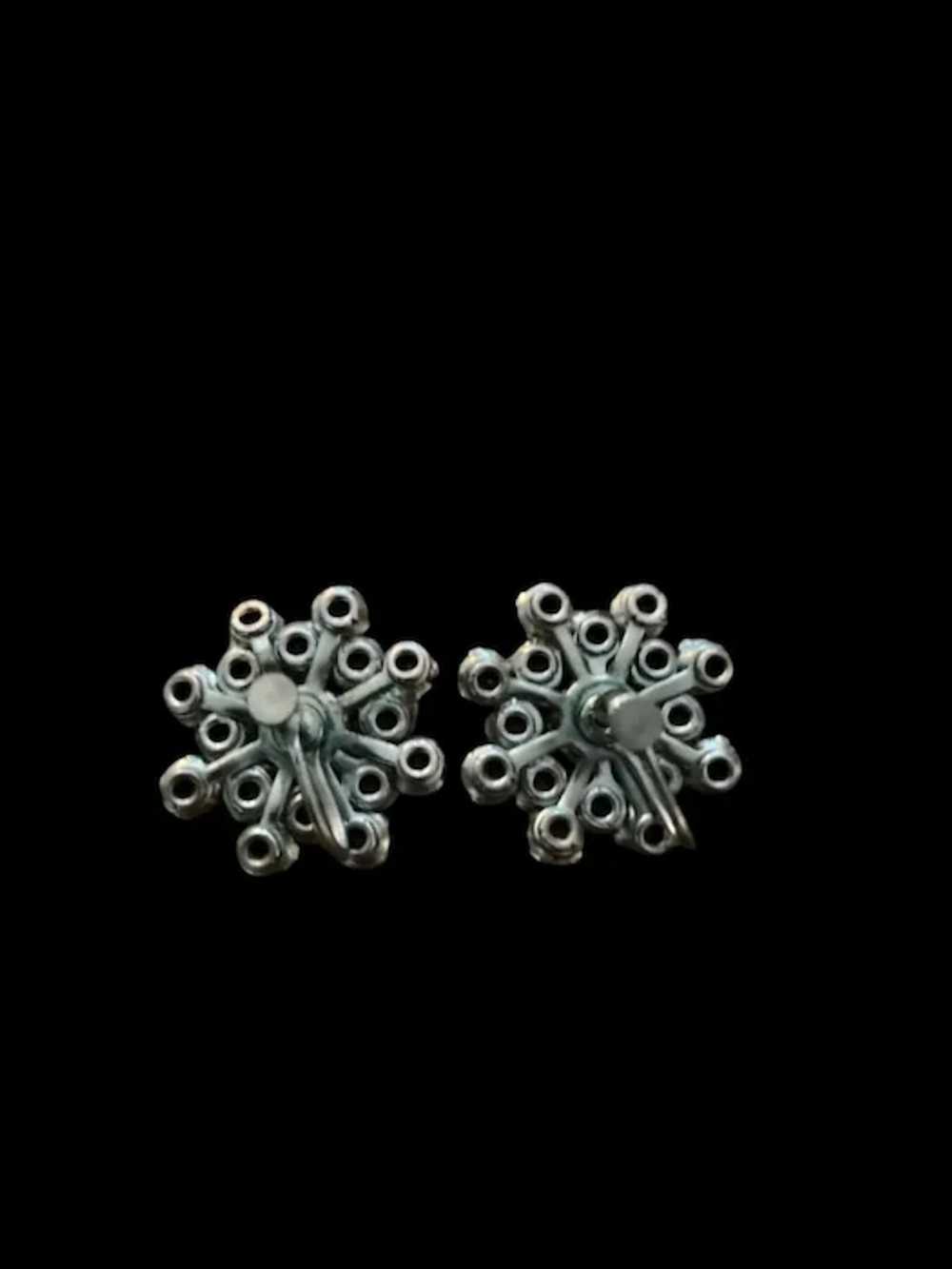 Vintage White Rhinestone Snowflake Earrings - image 3