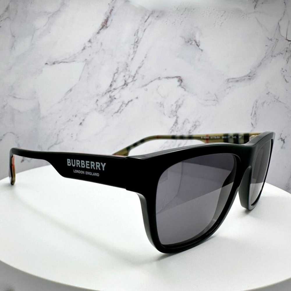 Burberry Sunglasses - image 12