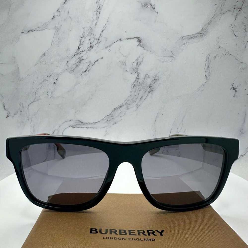 Burberry Sunglasses - image 4