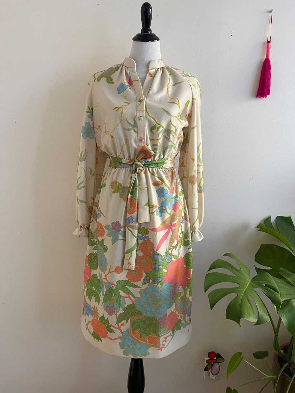 Leslie Fay vintage 60s Psychedelic Floral Dress… - image 1