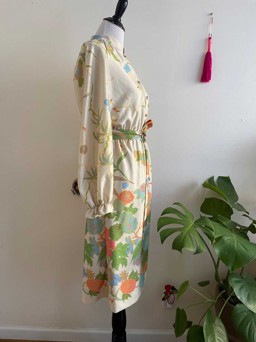 Leslie Fay vintage 60s Psychedelic Floral Dress… - image 2