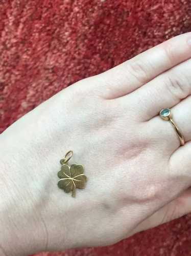 Unknown Gold 18k solid gold four leaf clover penda