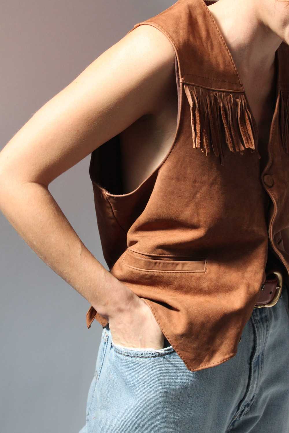 Vintage Lee Chestnut Fringe Leather Vest - image 2