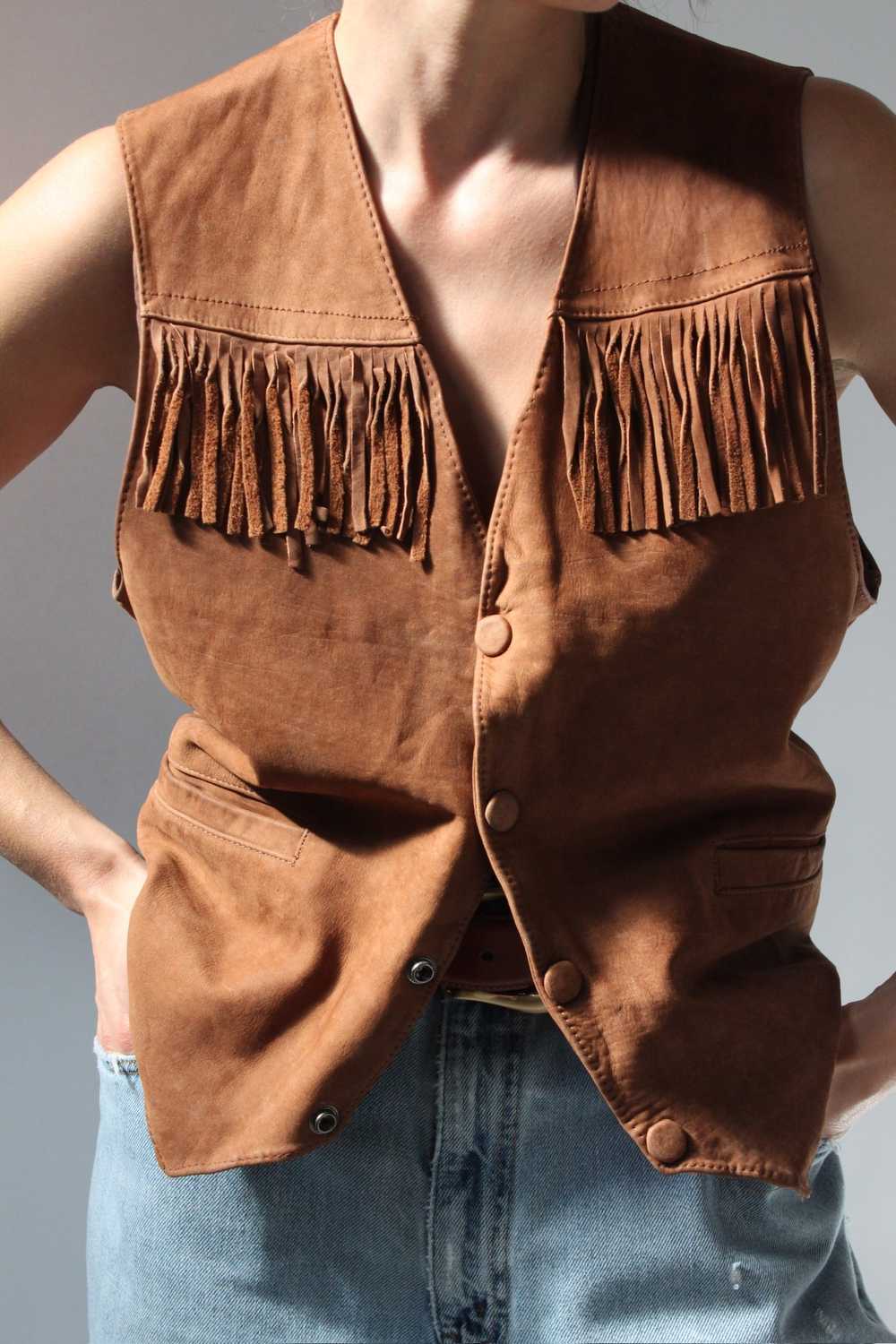 Vintage Lee Chestnut Fringe Leather Vest - image 3